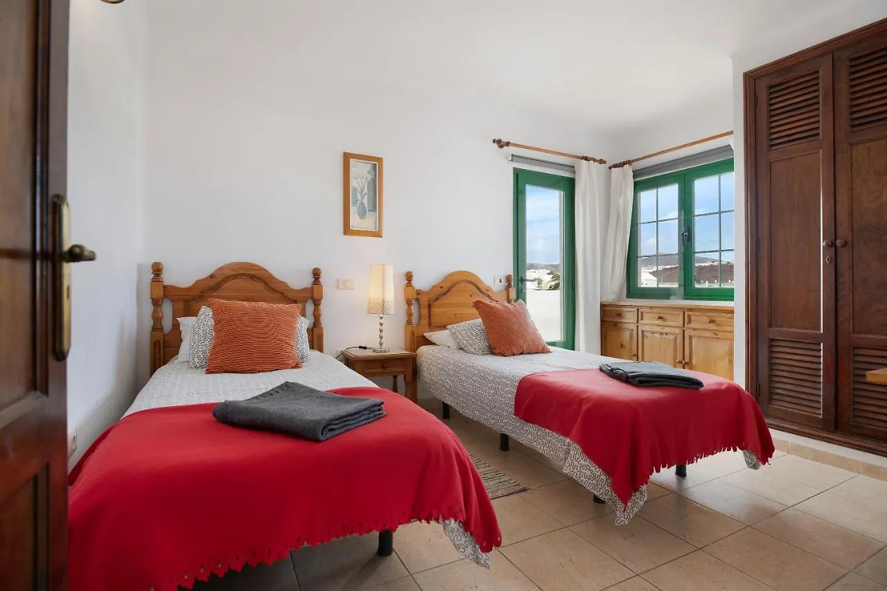 Apt6 Las Palmeras III Lanzarote Puerto del Carmen  Spain